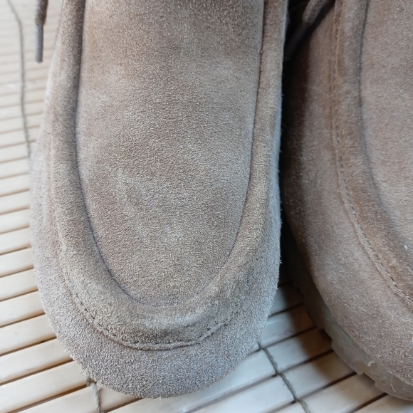 Michael Kors women's sz 10M. 4" wedge heel ankle boots. Brown leather lace. Grea - Picture 5 of 10